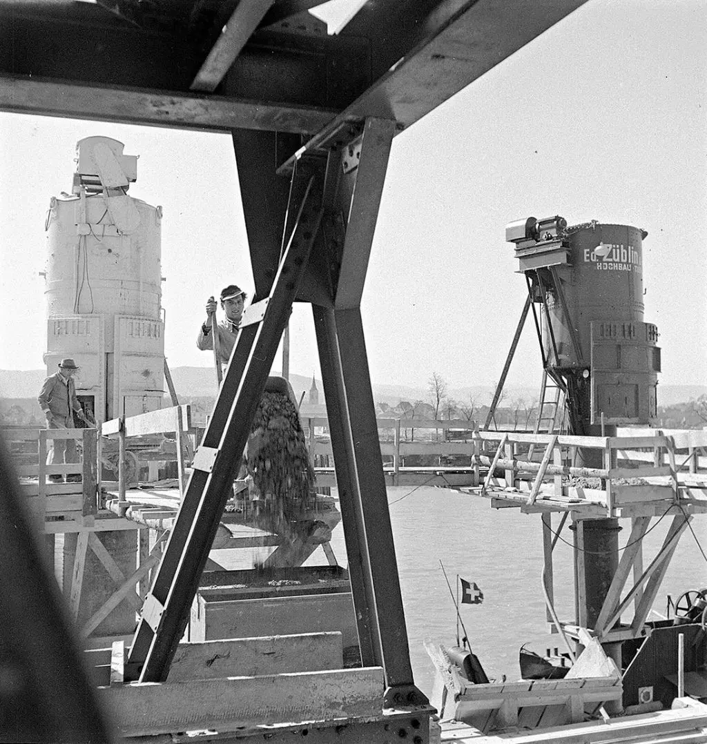 Werkarbeiten im Kraftwerk Birsfelden am 23. April 1951