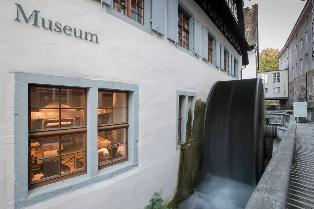 Die restaurierte Basler Papiermühle - heute das Schweizerische Museum für Papier Schrift und Druck